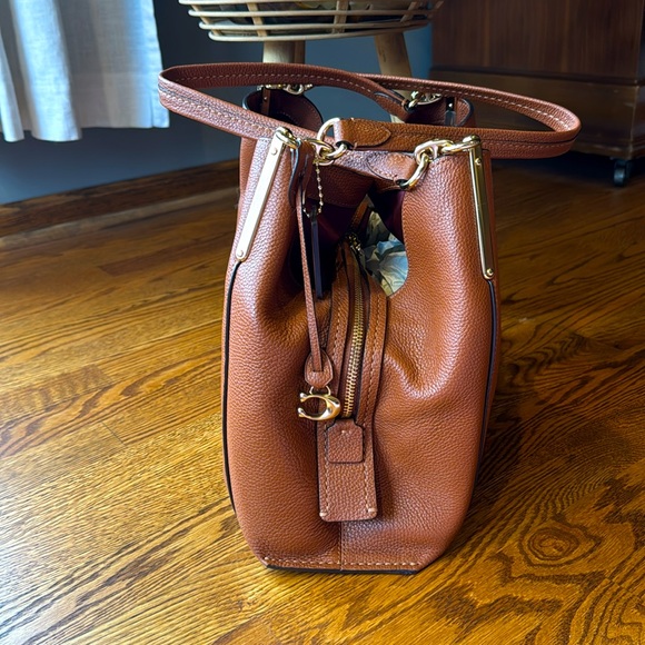 Coach Dalton 31 Bag - Picture 4 of 9